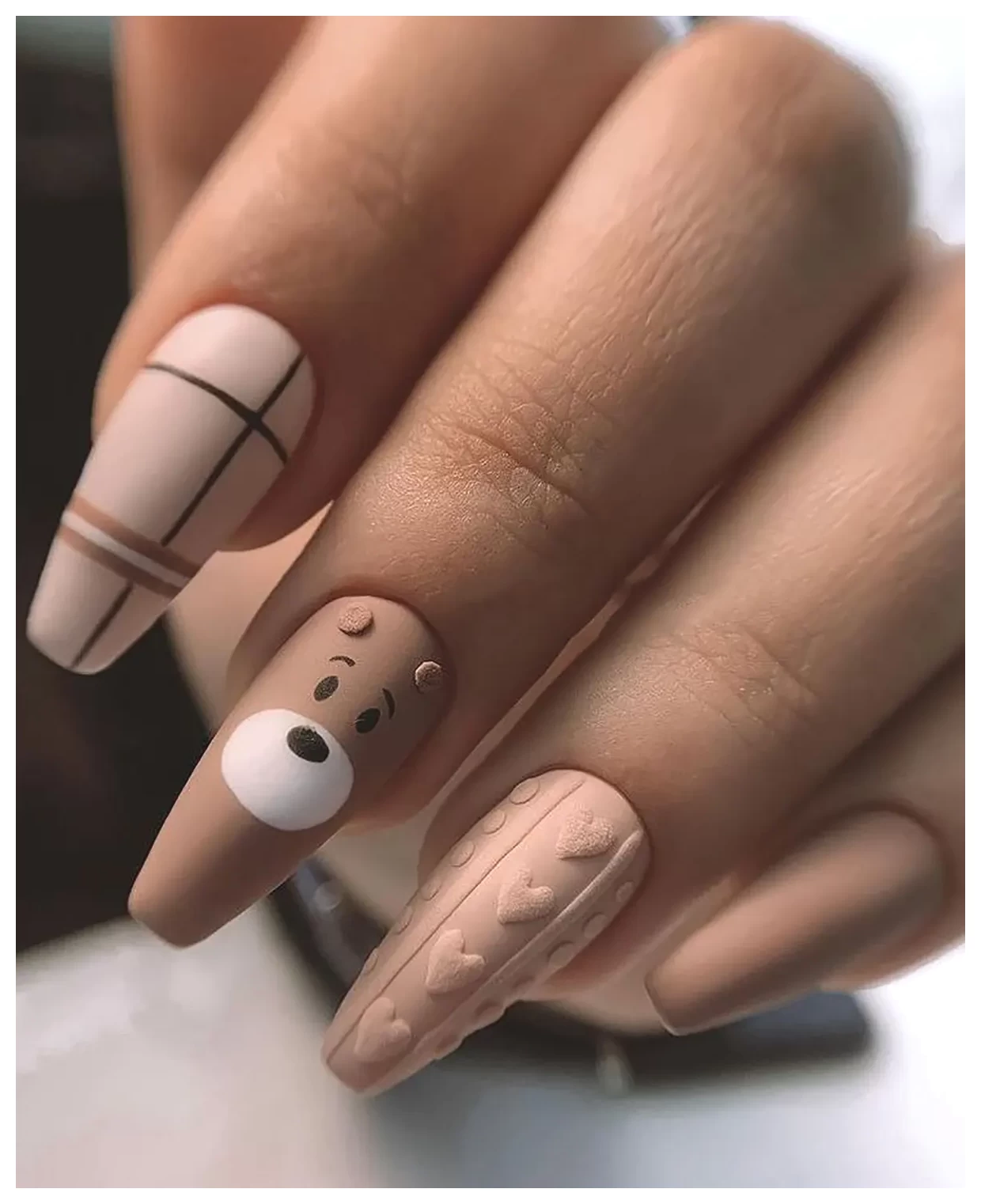 طرح لاک: دنیای رنگها و زیباییها