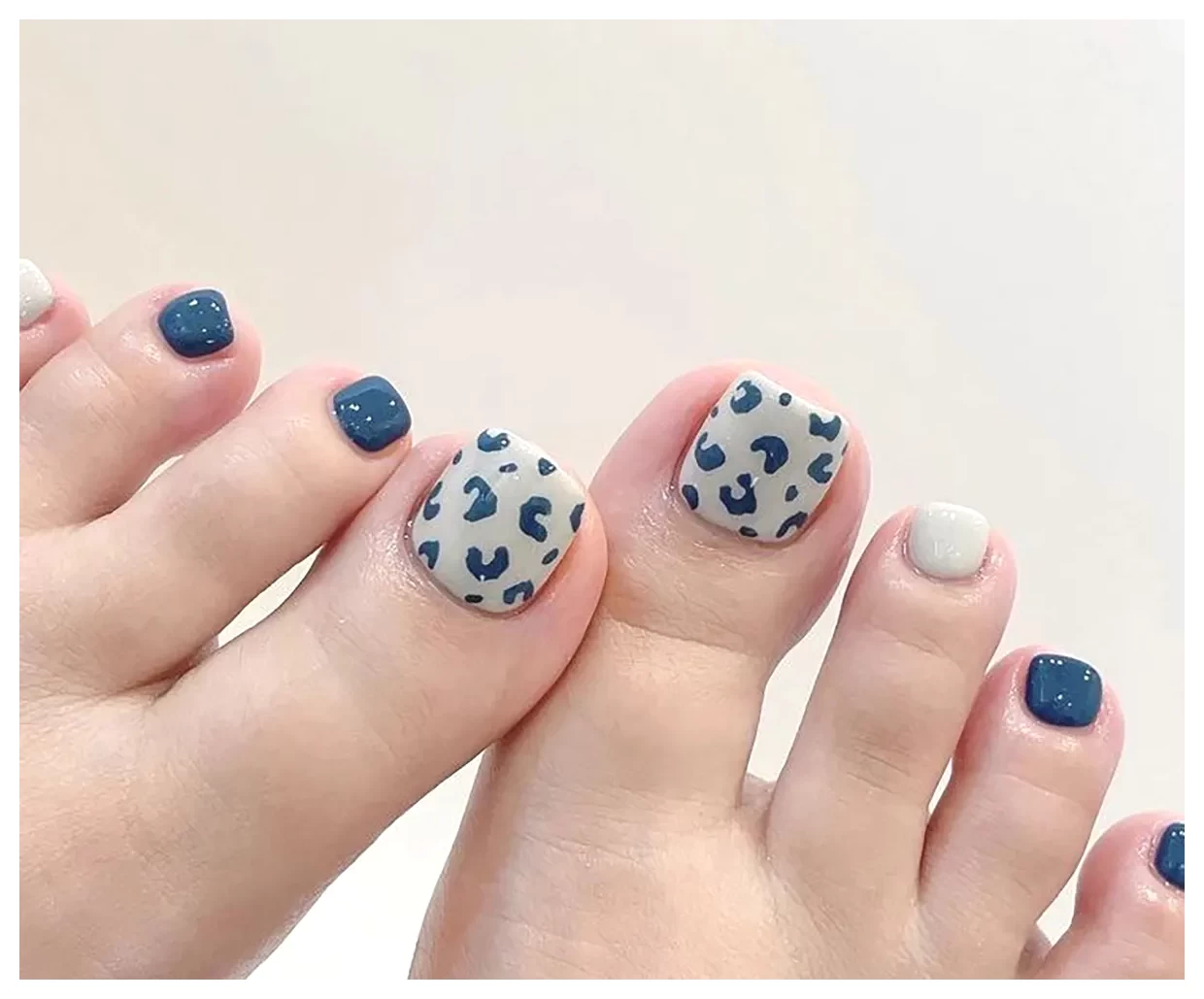 طرح لاک پا: زیباترین مدل‌ها و ایده‌ها برای ناخن‌های شما