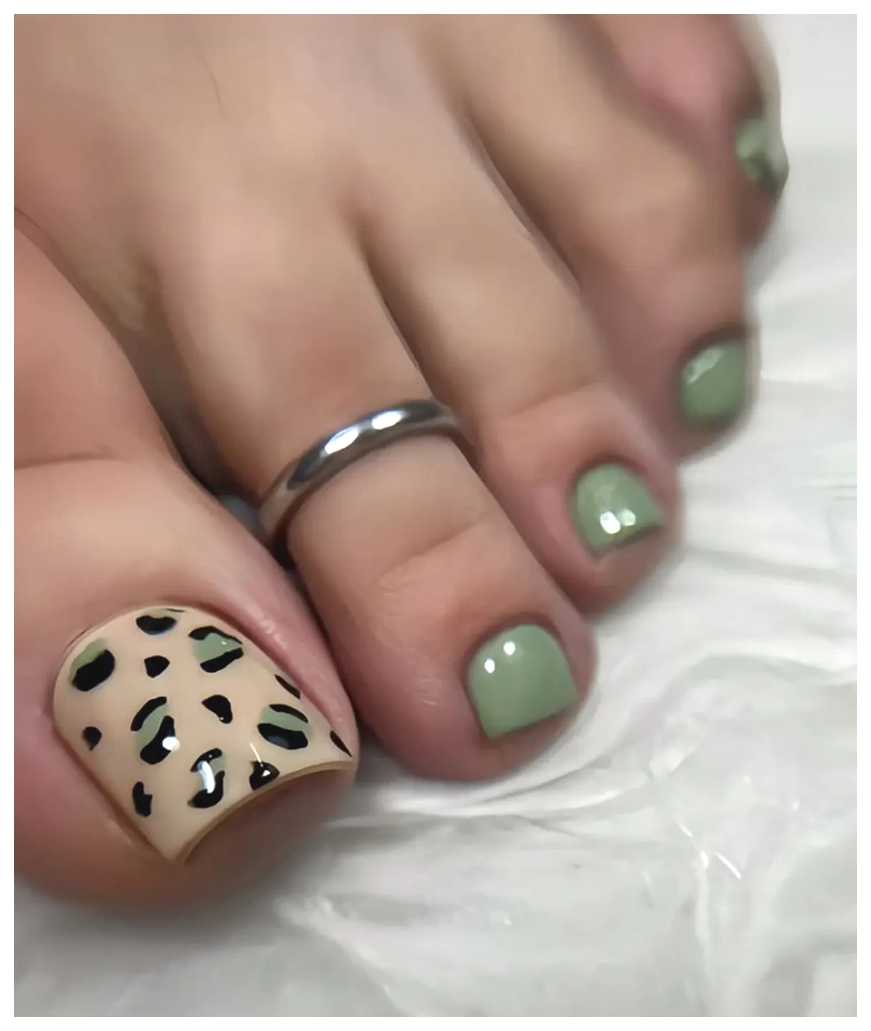 طرح لاک پا: زیباترین مدل‌ها و ایده‌ها برای ناخن‌های شما