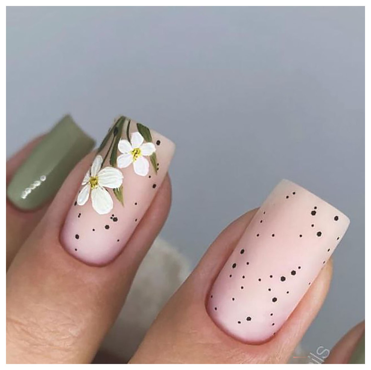 طراحی ناخن: 5 ایده جذاب برای زیبایی دستان شما