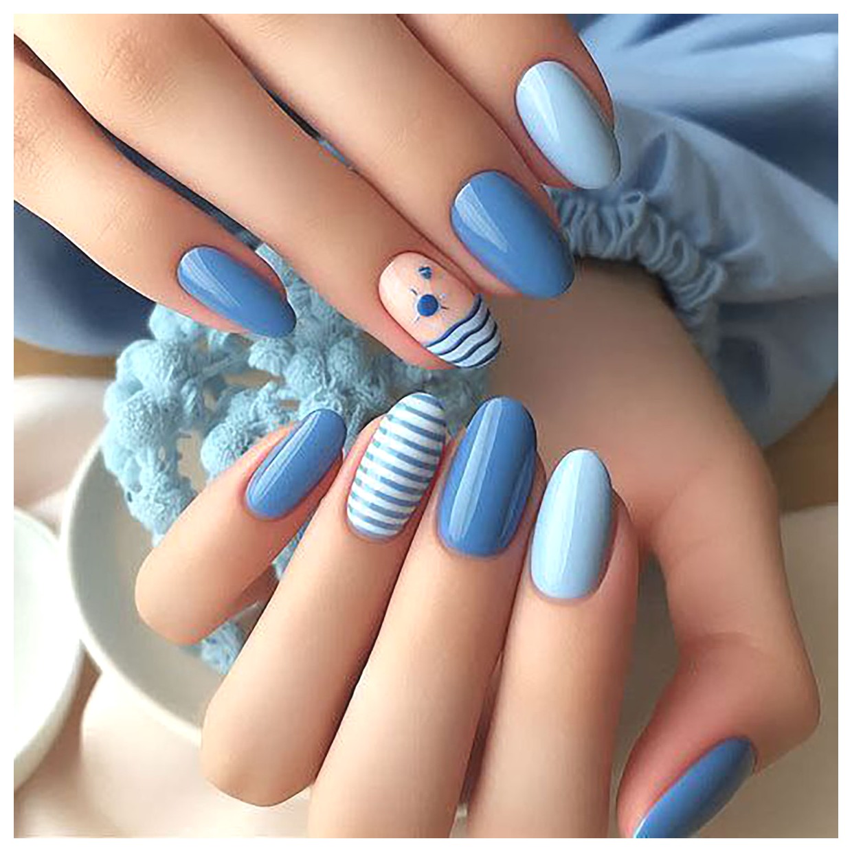 مدل طراحی ناخن آبی: ایدههای زیبا و خلاقانه برای ناخنهای شما