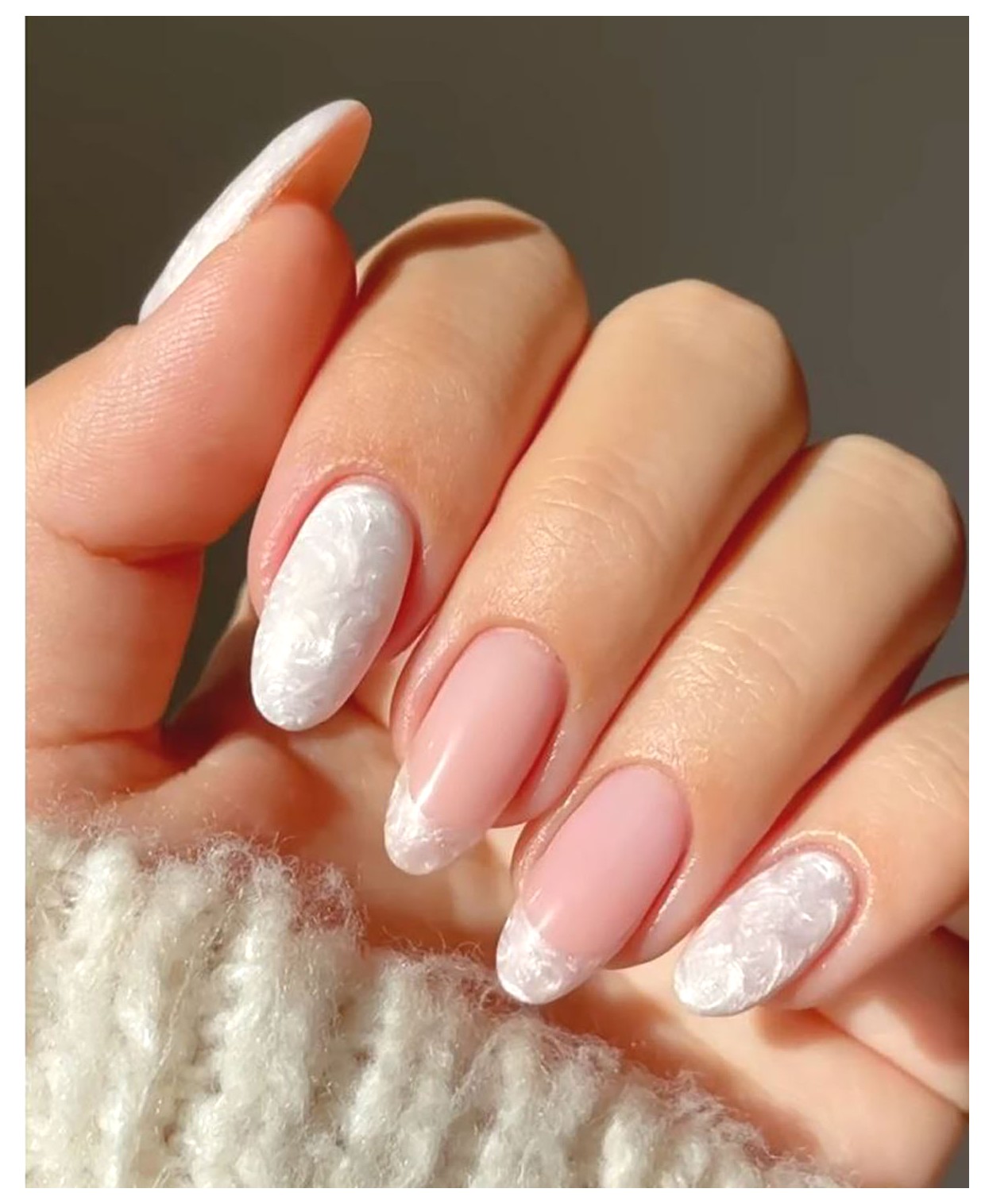 جدیدترین طرح‌های ناخن عروس: ترندهای سال 2025