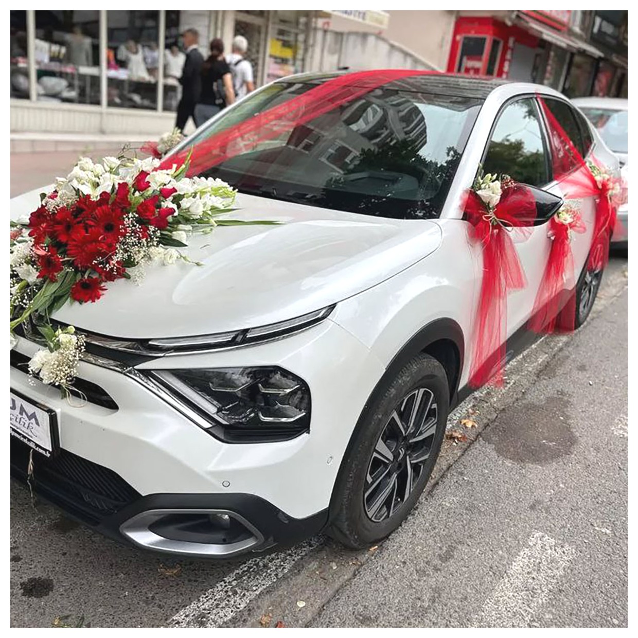 تزیین ماشین عروس: ایدههای خلاقانه و جذاب