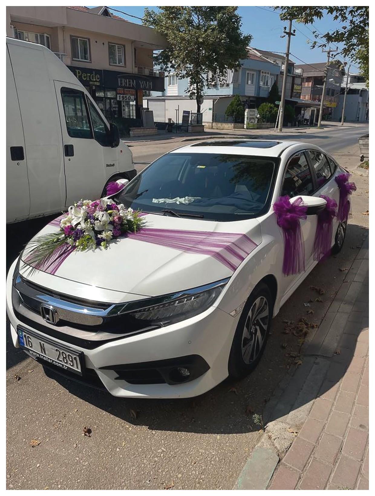 تزیین ماشین عروس: ایدههای خلاقانه و جذاب