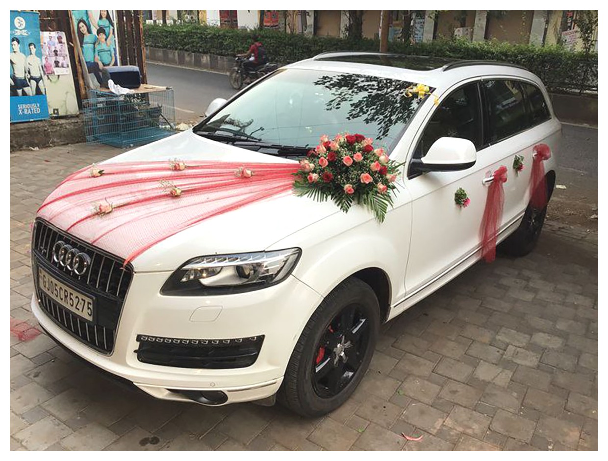 تزیین ماشین عروس: ایدههای خلاقانه و جذاب