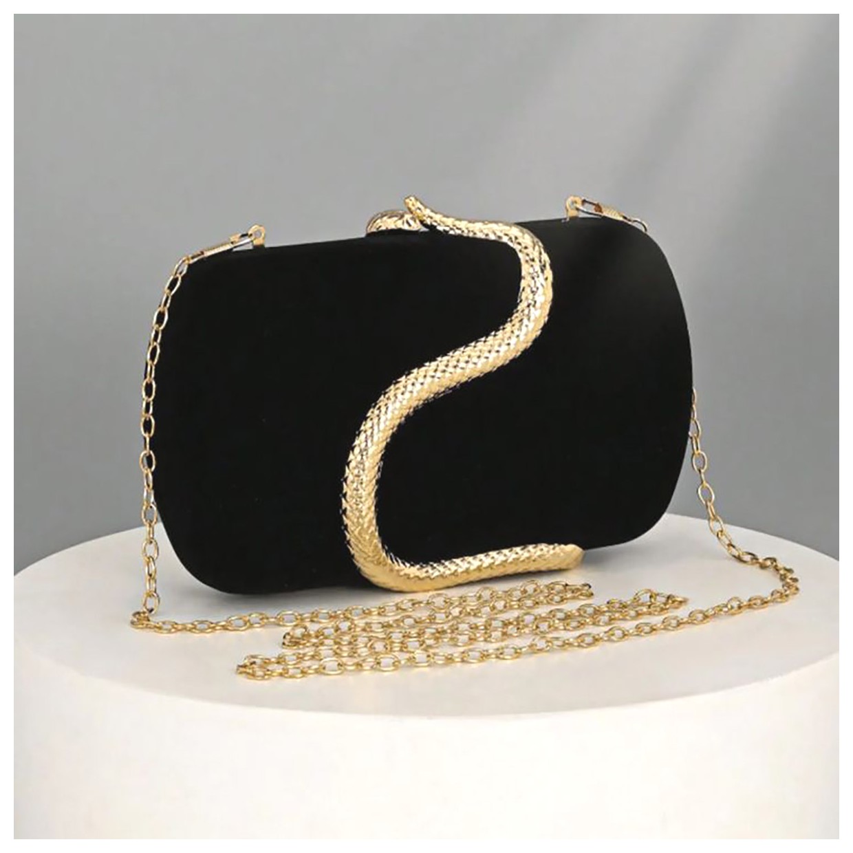 کیف شب مشکی: انتخابی شیک و جذاب برای مهمانی‌ها