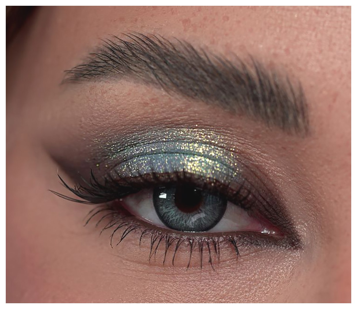 مدل‌های آرایش چشم: راهنمایی برای زیبایی و جذابیت