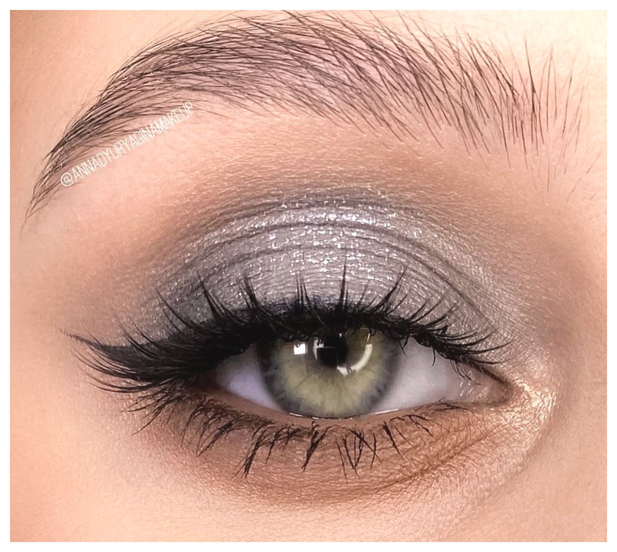 مدل‌های آرایش چشم: راهنمایی برای زیبایی و جذابیت