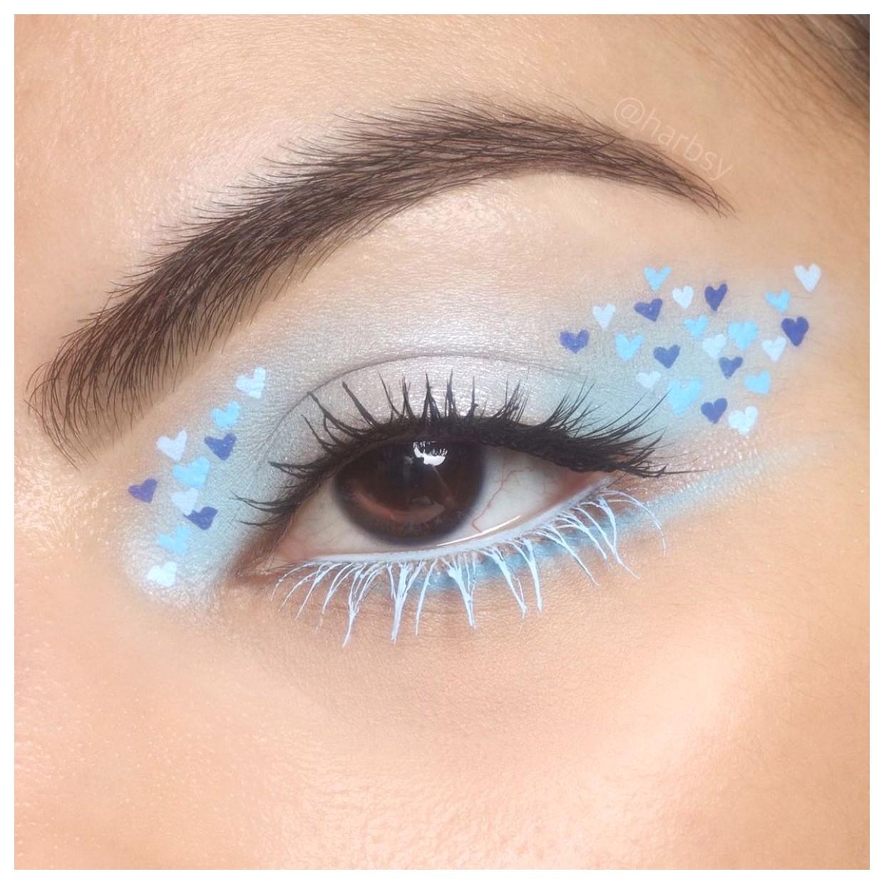 راهنمای کامل استفاده از سایه چشم فانتزی