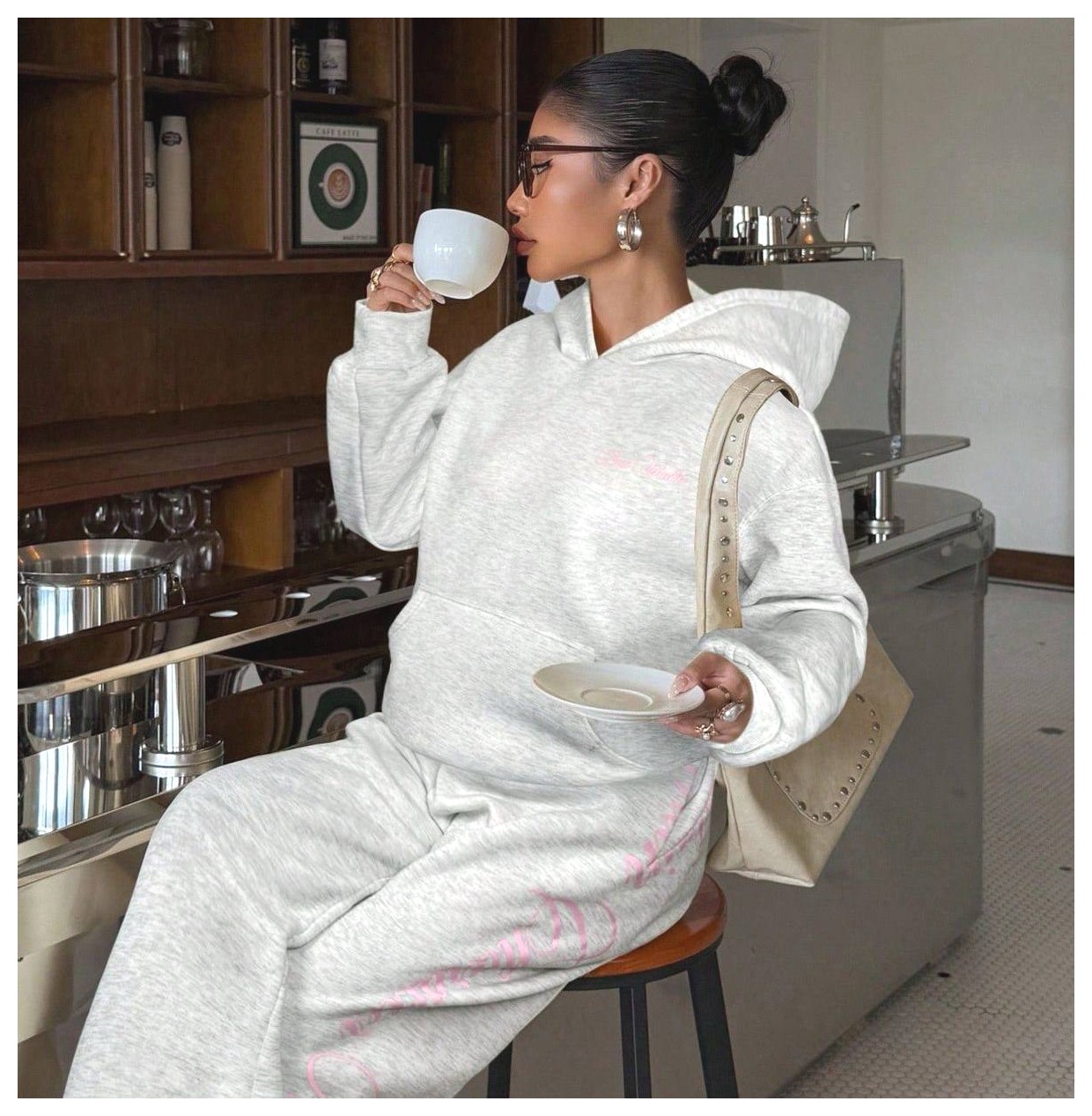 ست سویشرت و شلوار دخترانه: شیک و راحت برای روزهای سرد