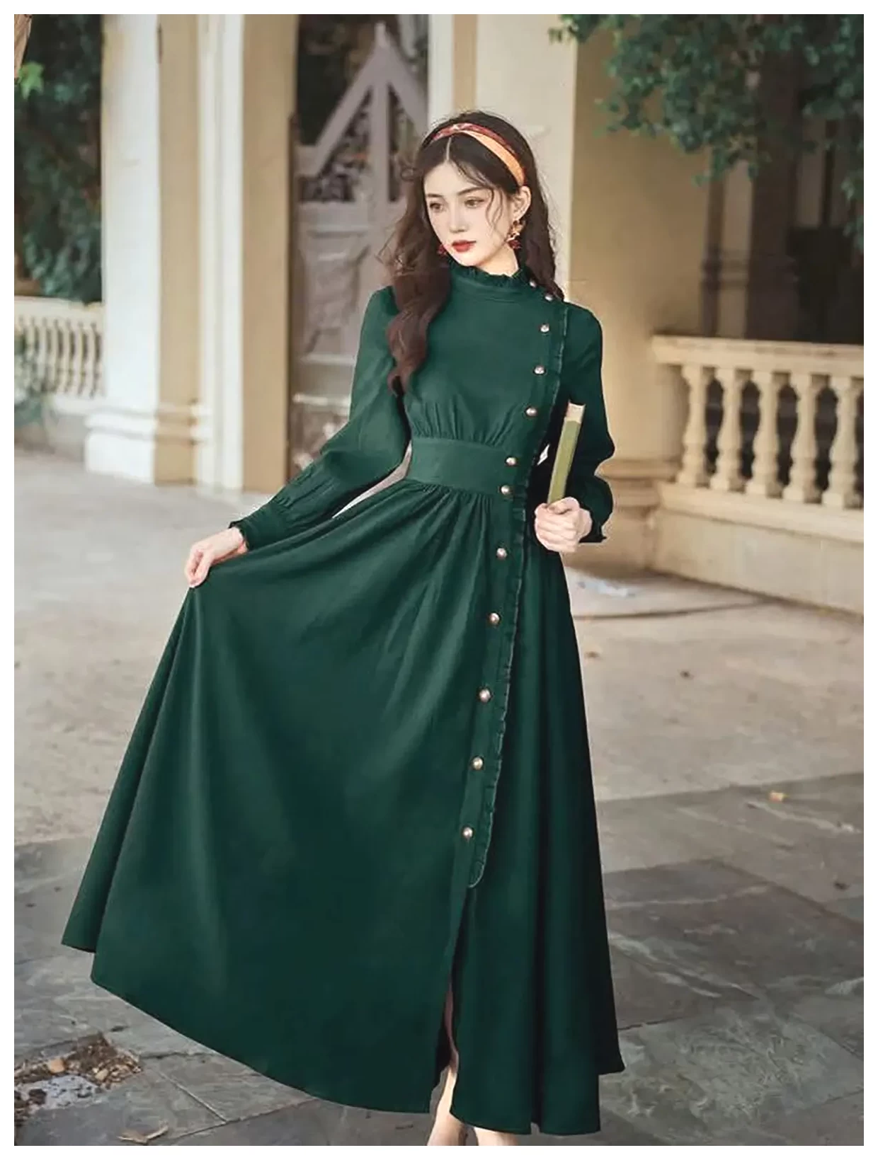 راهنمای انتخاب لباس مجلسی سبز: استایل‌های شیک و مد روز