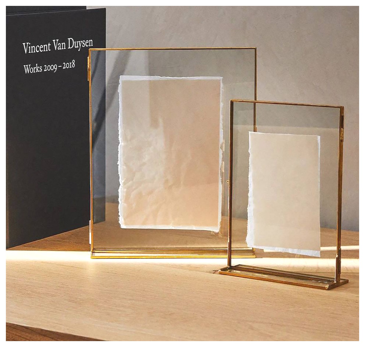 قاب فلزی مینیمالیستی: زیبایی و کارایی در طراحی داخلی