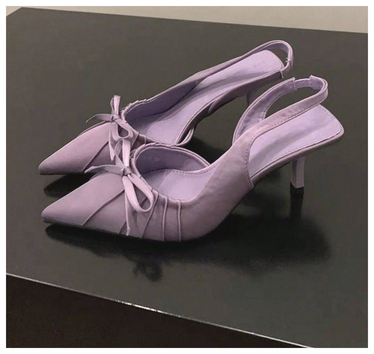 کفشهای شب رنگی بنفش: انتخابی شیک و جذاب برای مهمانیها