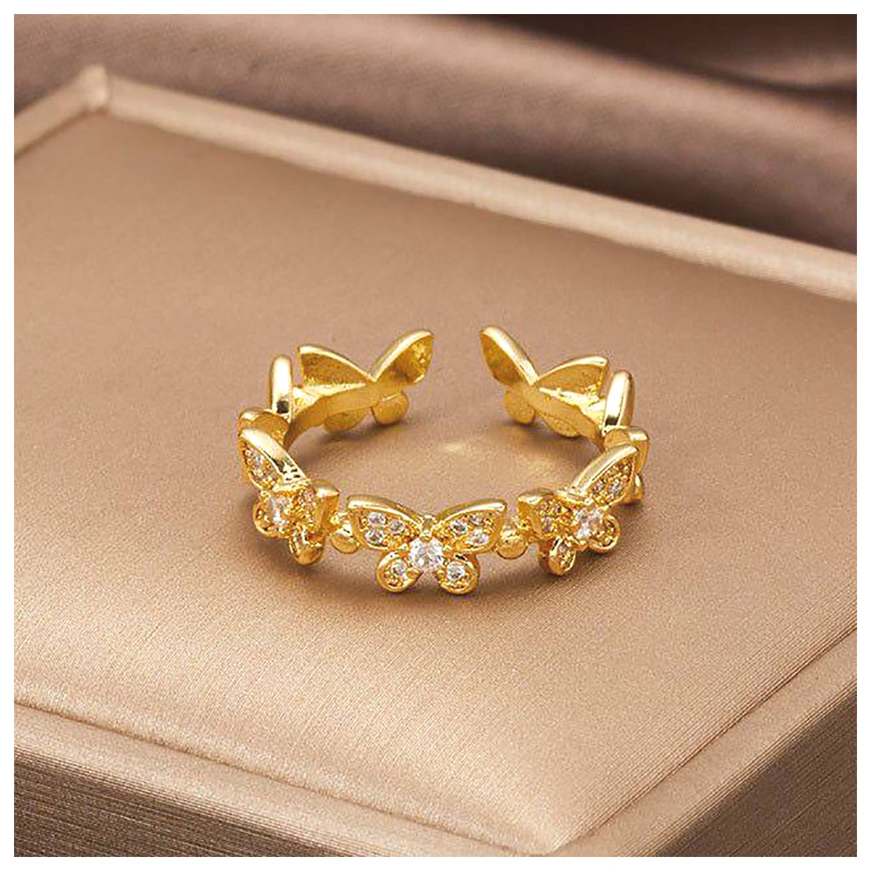 انگشترهای خاص زنانه: زیورآلاتی که هر خانمی باید داشته باشد!