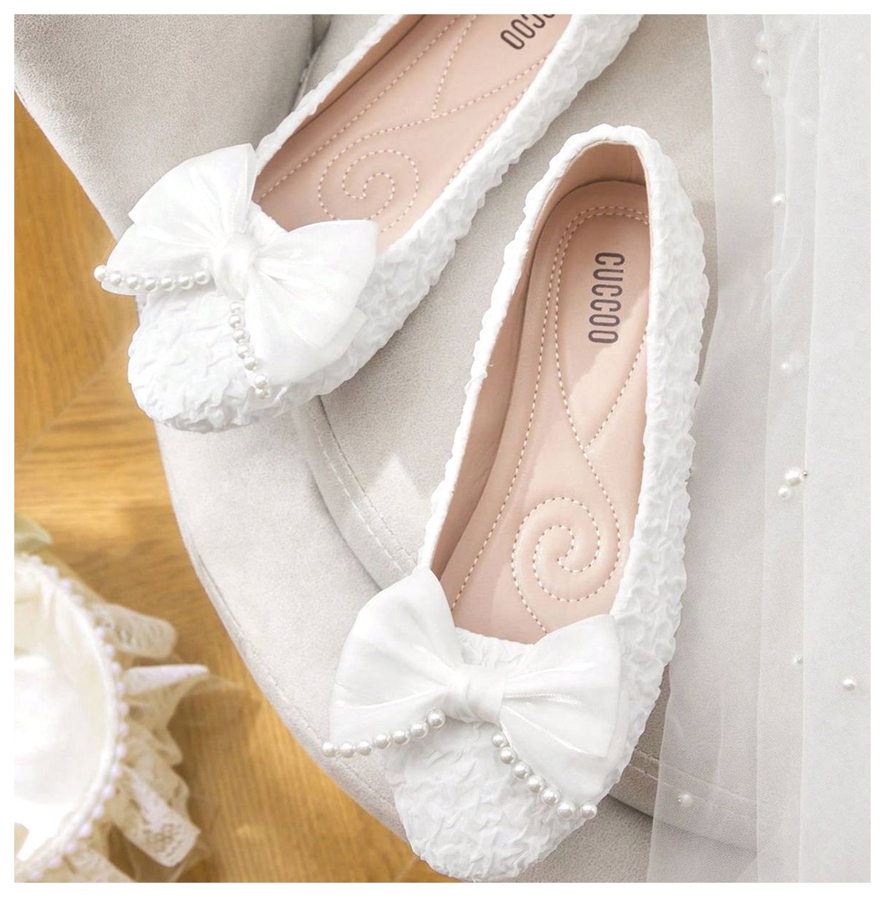 کفشهای سفید با پاپیون: انتخابی شیک و جذاب برای هر استایل