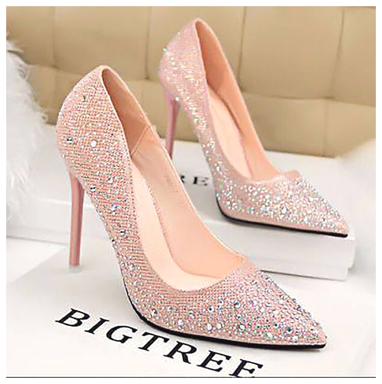 مدل‌های شیک کفش‌های پاشنه‌بلند زنانه برای مهمانی‌ها