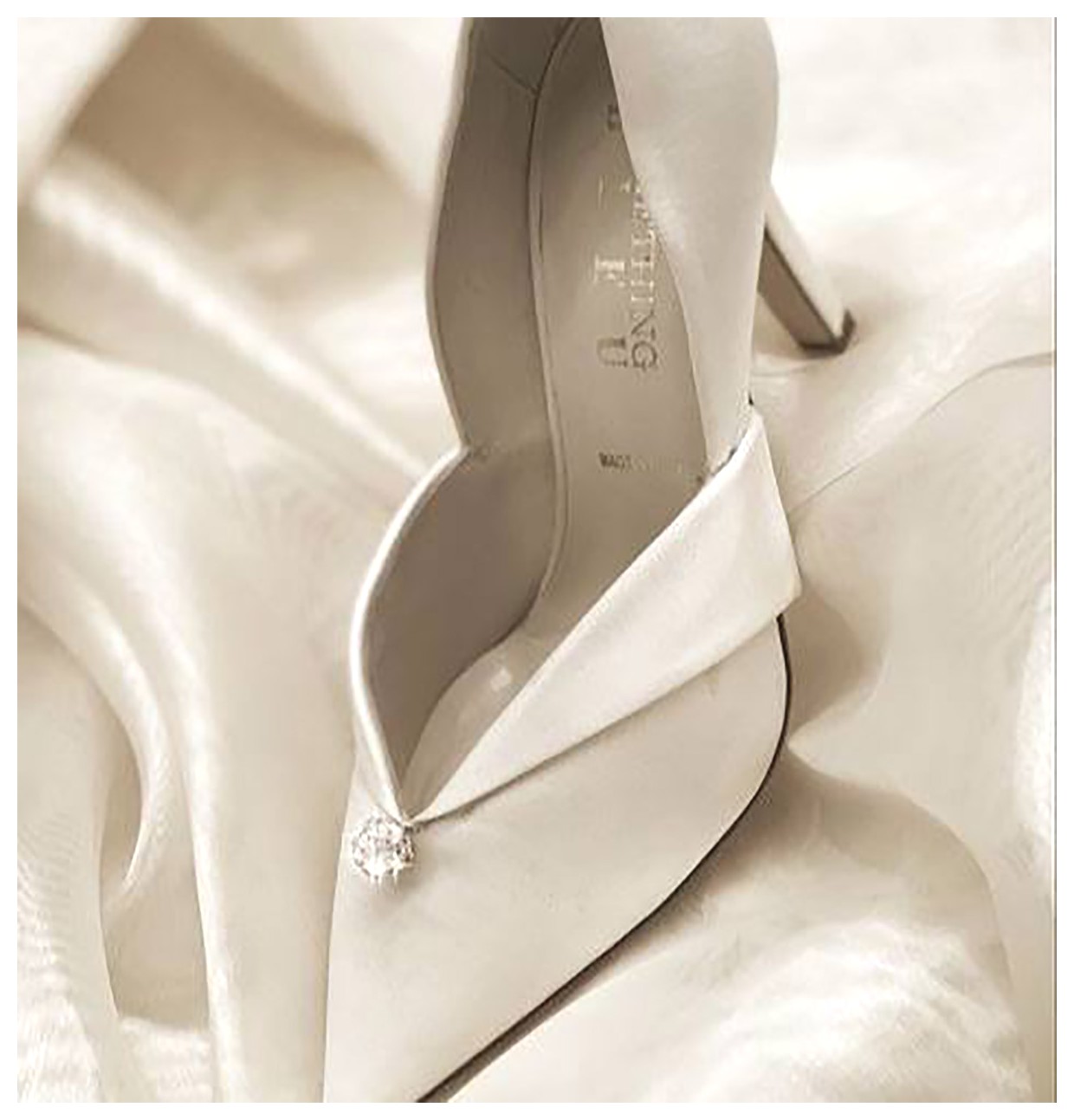 مدل‌های شیک کفش‌های پاشنه‌بلند زنانه برای مهمانی‌ها