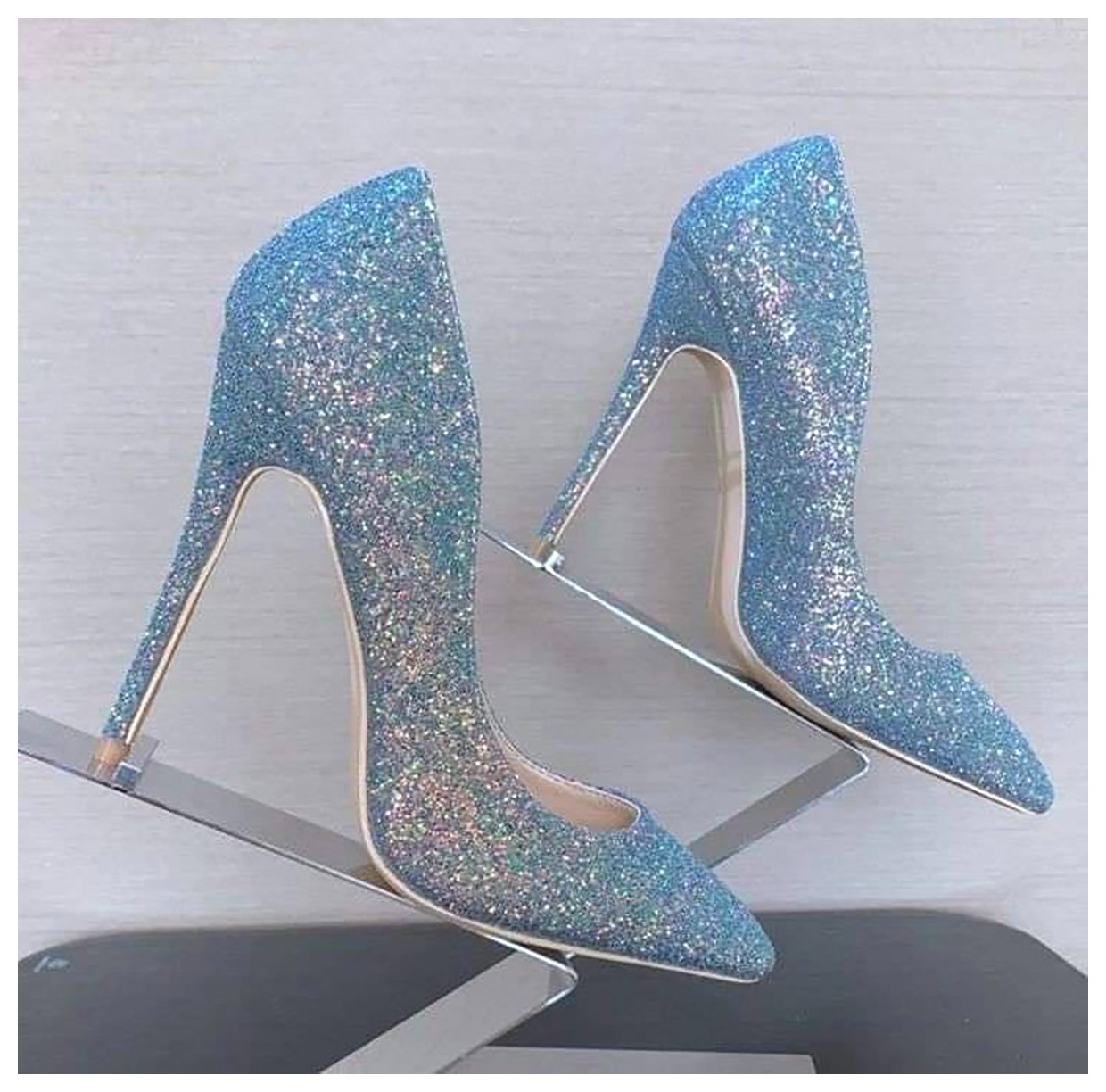 مدل‌های شیک کفش‌های پاشنه‌بلند زنانه برای مهمانی‌ها