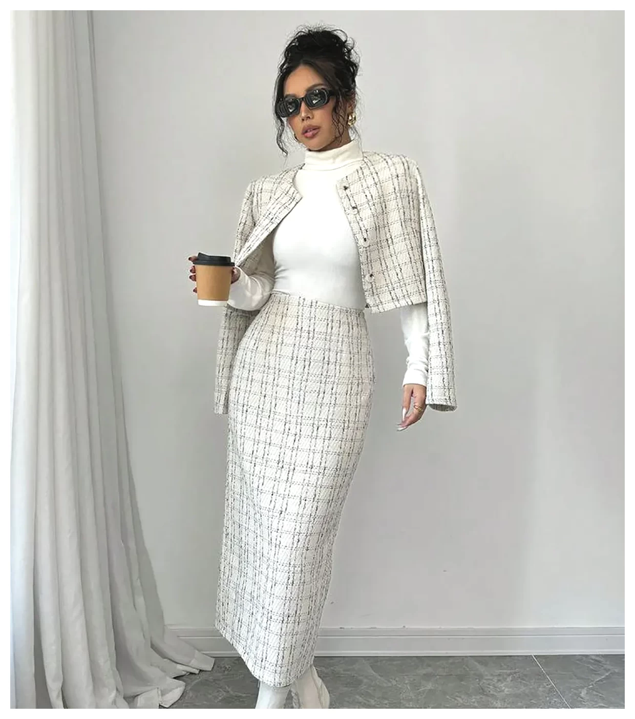 راهنمای انتخاب کت دامن: ۴ مدل زیبا و شیک برای استایل شما