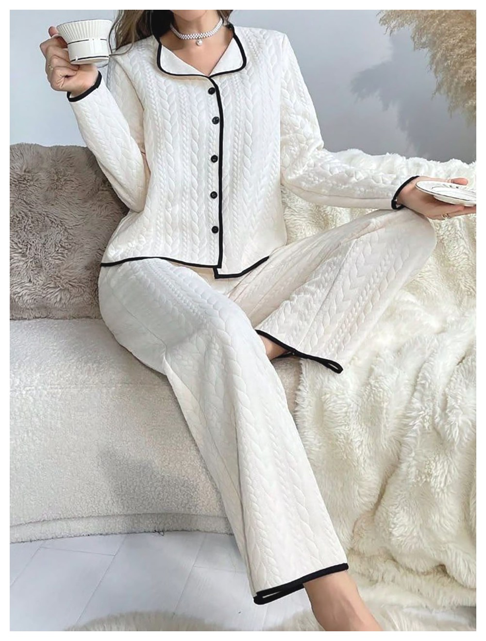 راهنمای خرید لباس راحتی: انتخاب‌های مناسب برای خانه و تفریح