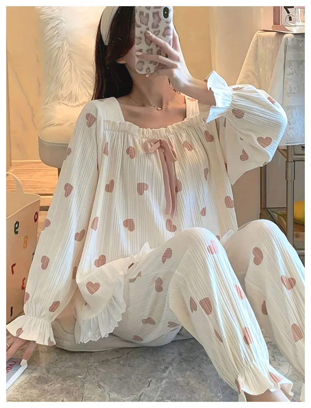 راهنمای خرید لباس راحتی: انتخاب‌های مناسب برای خانه و تفریح