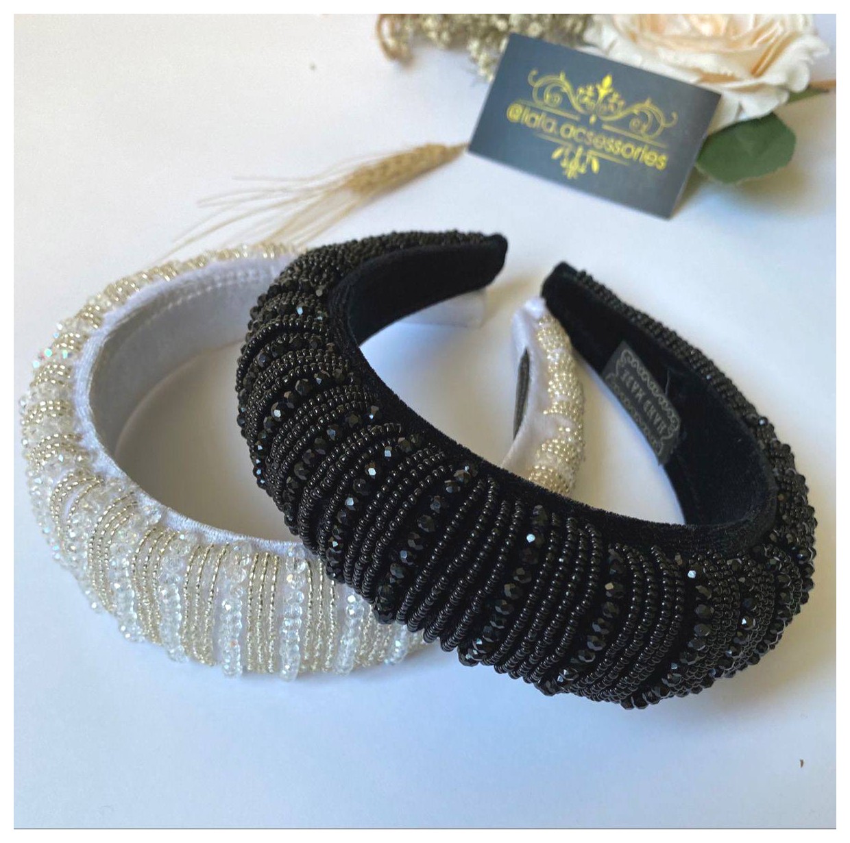 هدبند مروارید سیاه؛ زیبایی و جذابیت در هر لحظه