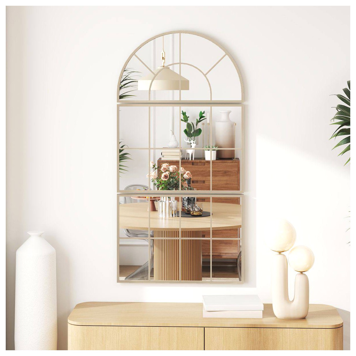 آینه‌های دکوری برای اتاق نشیمن: زیبایی و کاربردی بودن را با هم تجربه کنید