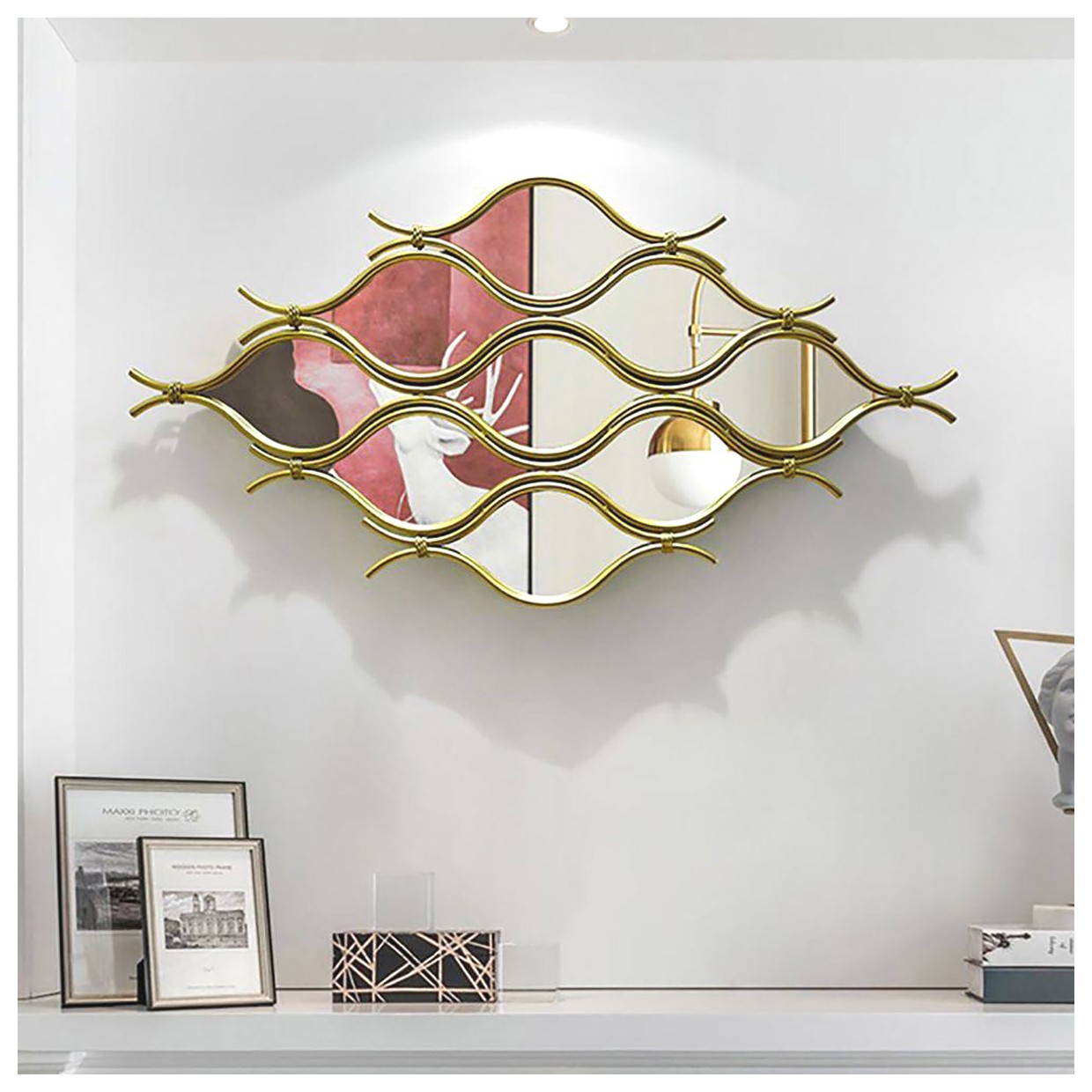 آینه‌های دکوری برای اتاق نشیمن: زیبایی و کاربردی بودن را با هم تجربه کنید