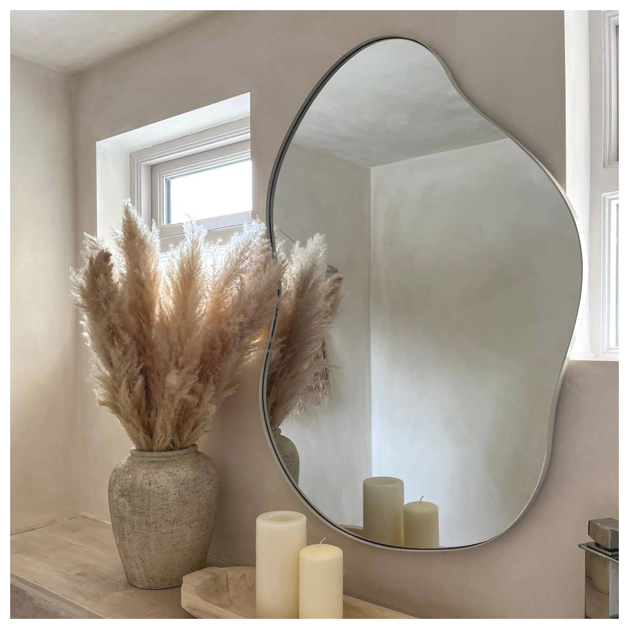 آینه‌های دکوری برای اتاق نشیمن: زیبایی و کاربردی بودن را با هم تجربه کنید