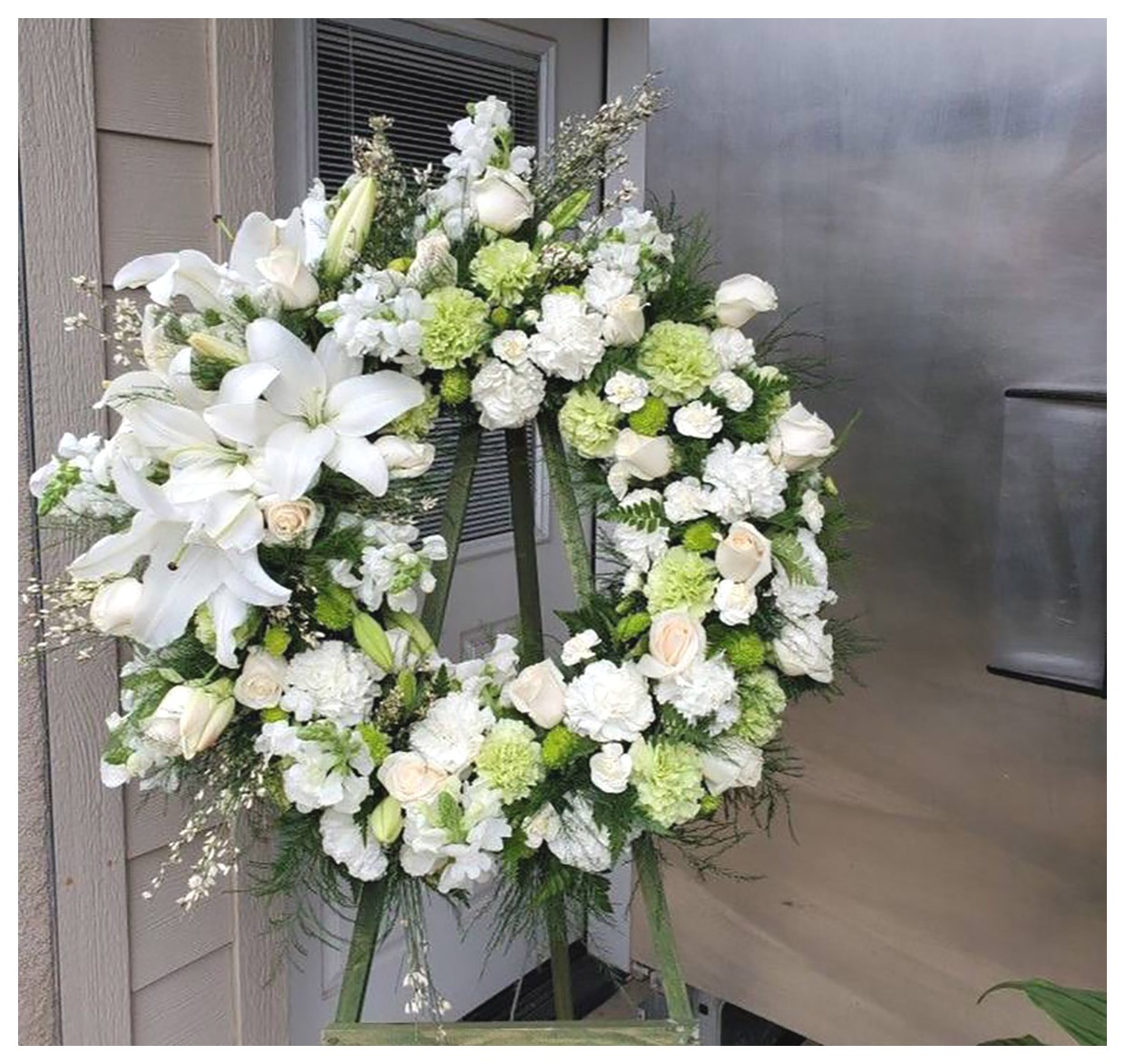 راهنمای کامل برای انتخاب تاج گل ترحیم