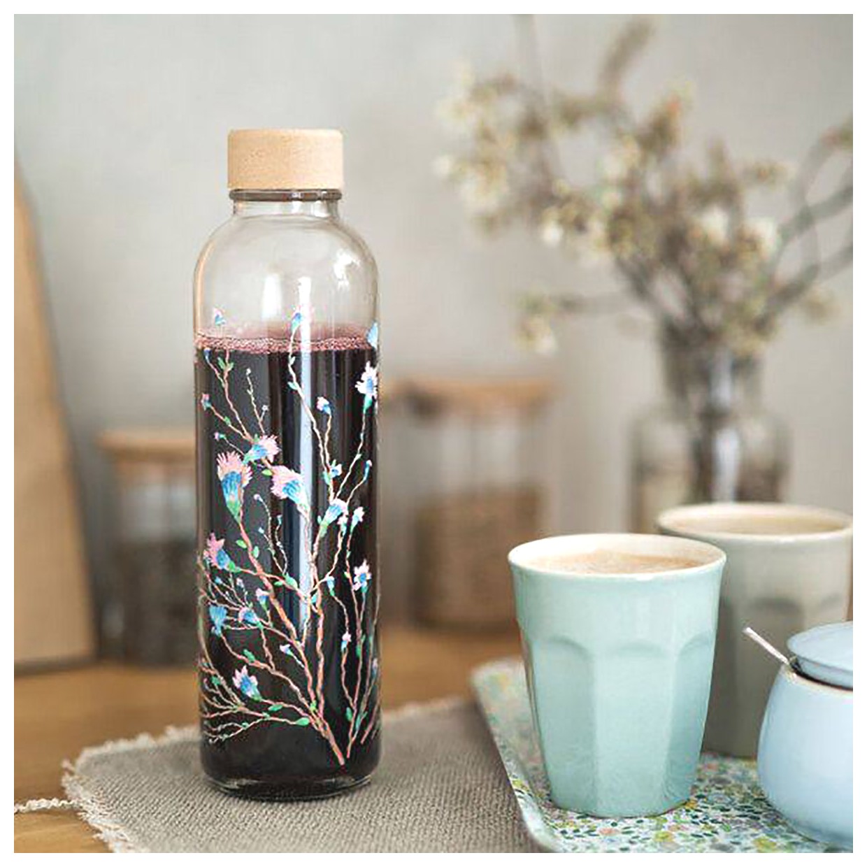 بطری آب شیشهای: انتخابی سالم و زیبا برای نوشیدنیهای شما