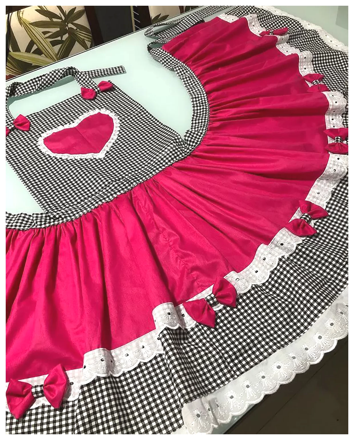 راهنمای انتخاب پیشبند مناسب برای آشپزخانه