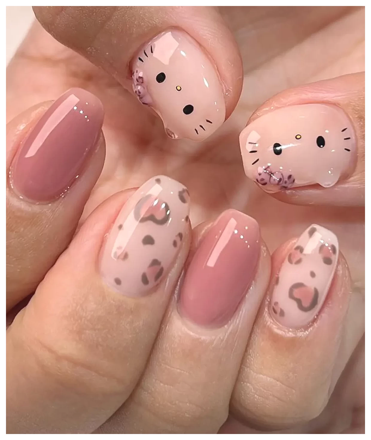 طراحی ناخن کیتی: ایده‌های جذاب و خلاقانه برای زیبایی دستان شما